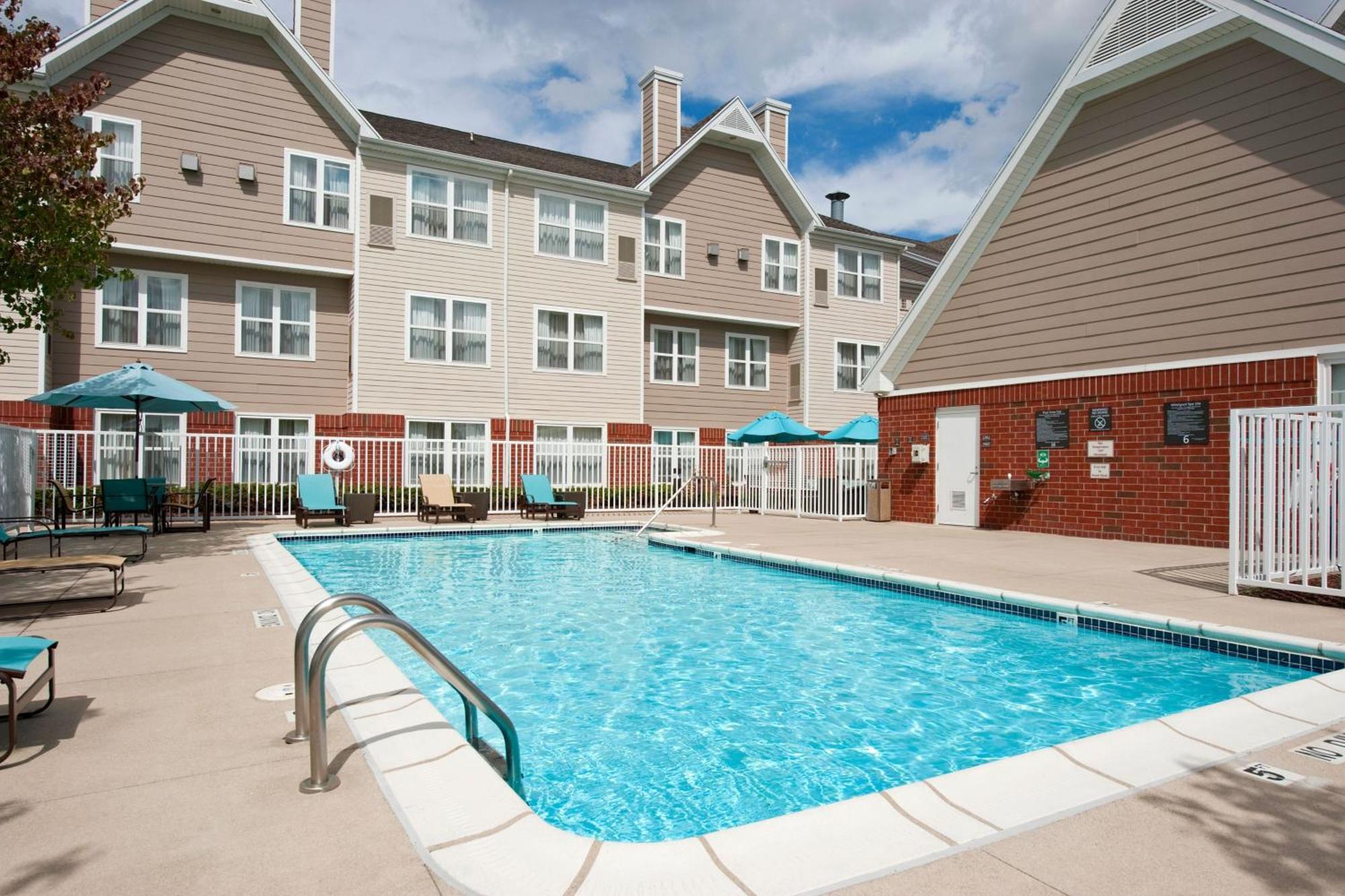 Residence Inn By Marriott Grand Rapids West Грандвил Екстериор снимка