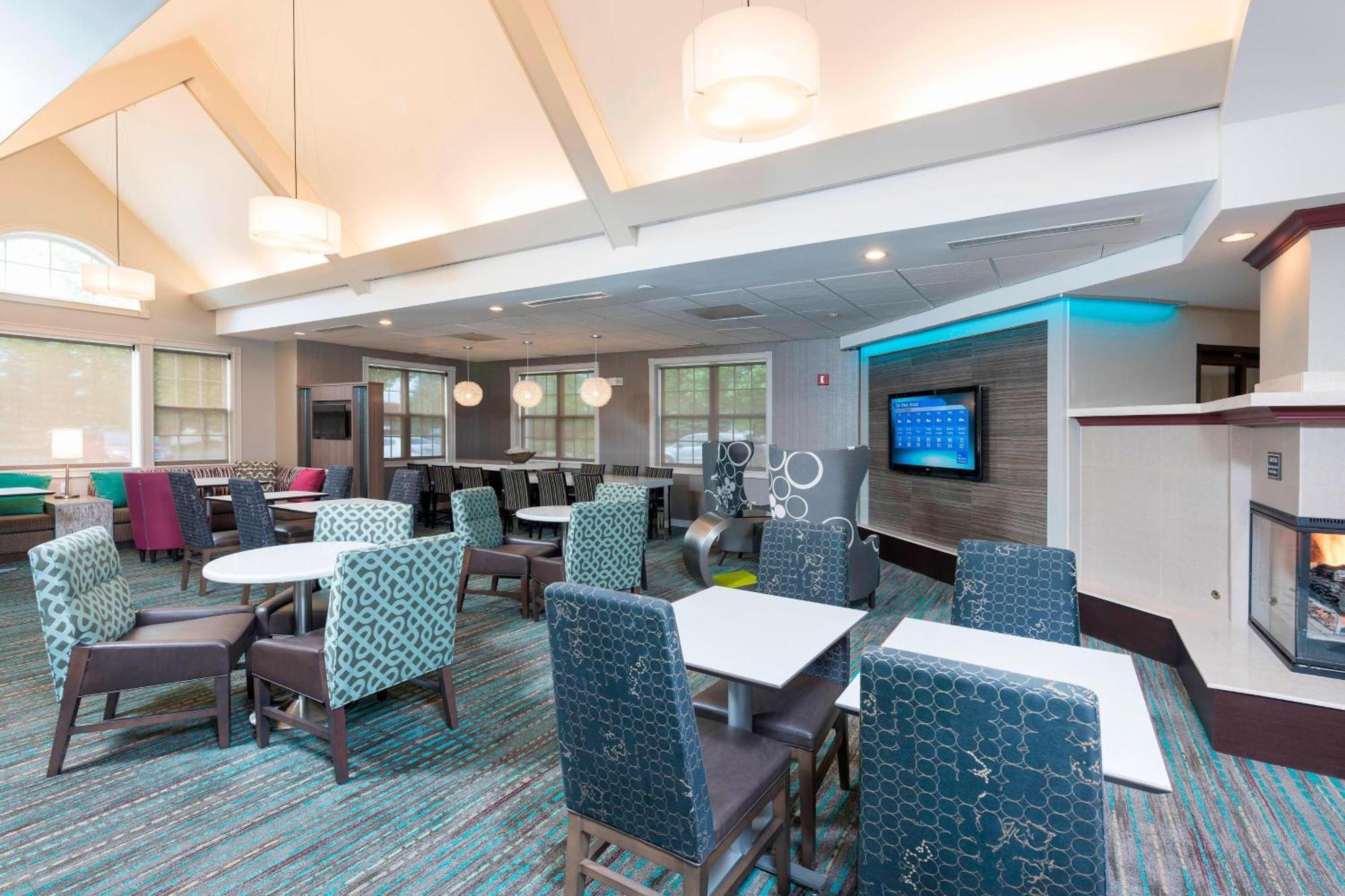 Residence Inn By Marriott Grand Rapids West Грандвил Екстериор снимка