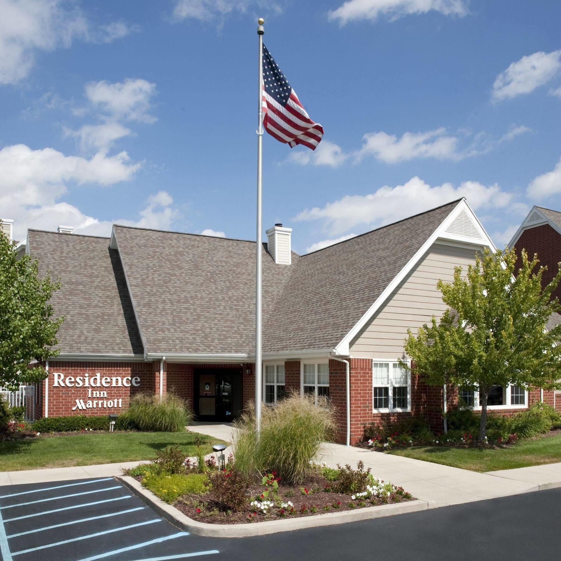 Residence Inn By Marriott Grand Rapids West Грандвил Екстериор снимка